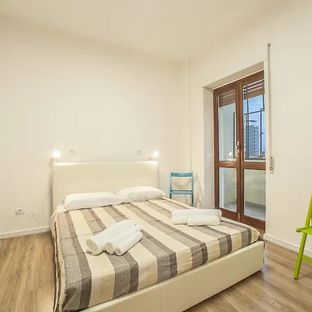 Le Stanze Al Porto Guest house