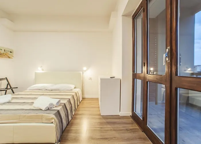 Le Stanze Al Porto בית הארחה